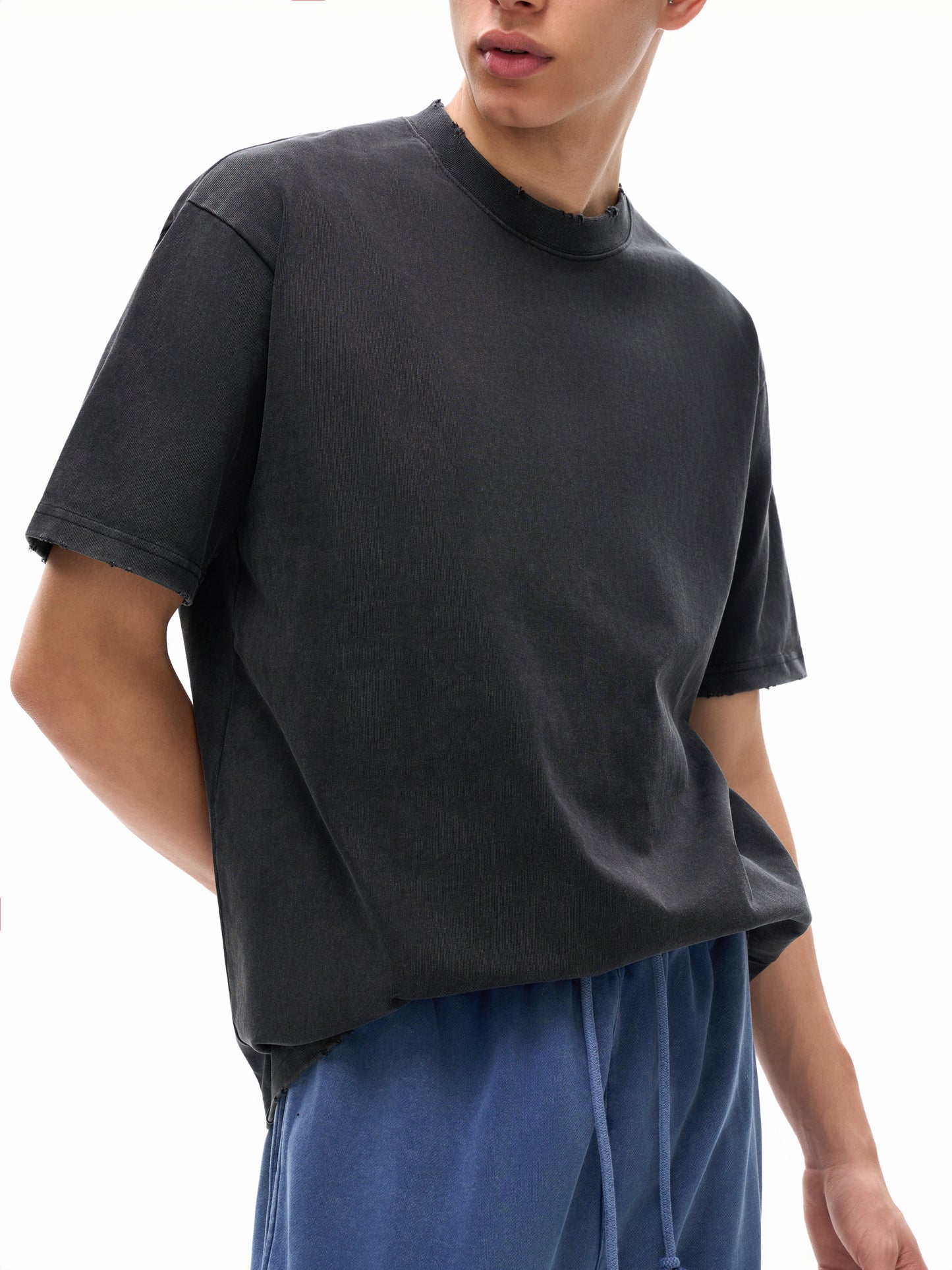 The Vittoni Club Heavyweight Vintage Washed Frayed T-Shirt